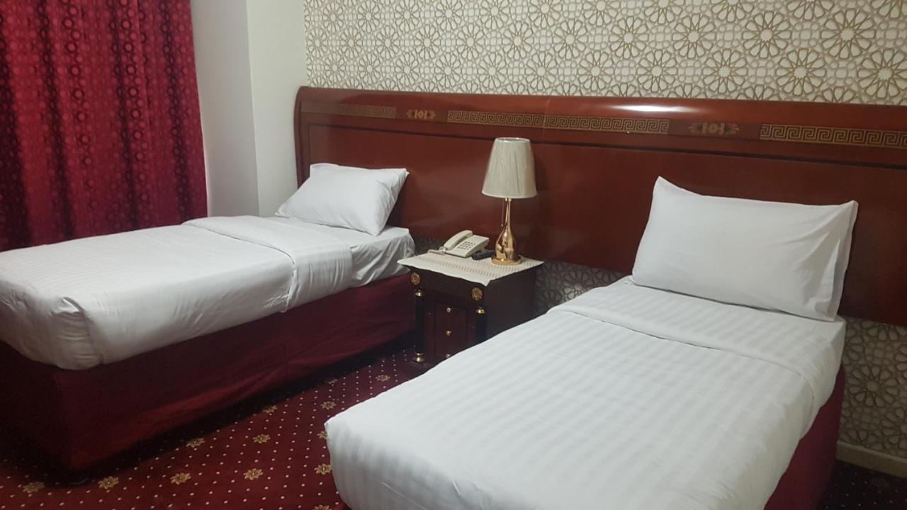 Karam Taibah Almasi Hotel Medina Exterior foto